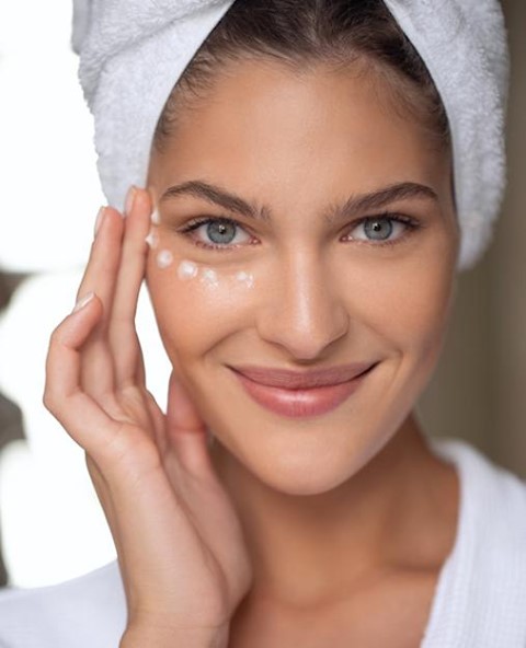 AHAVA - Here at Ahava, we don't believe in a one-size-fits-all approach to taking care of your skin, especially the skin around your eyes. That's why we have a rich variety of eye care options - from...