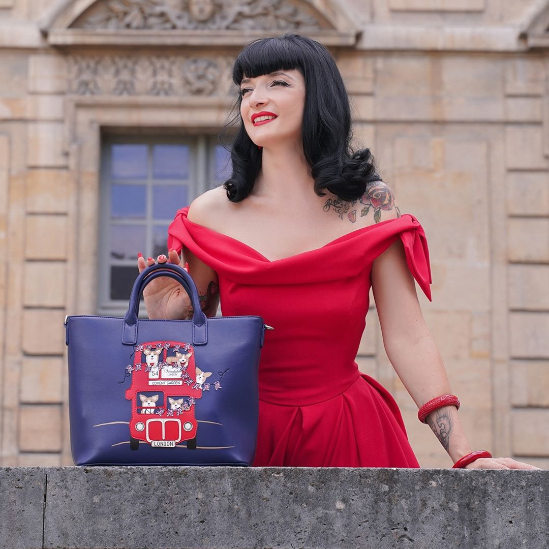 Vendula London Official - Like it? or LOVE IT? 😍

The stunning @stella_rose_cherry in @theprettydress with our London Corgis Tote bag!

Shop the range now on VendulaLondon.com!

#vendulalondon