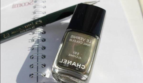 Chanel Le Vernis 591 Alquimia - resenha