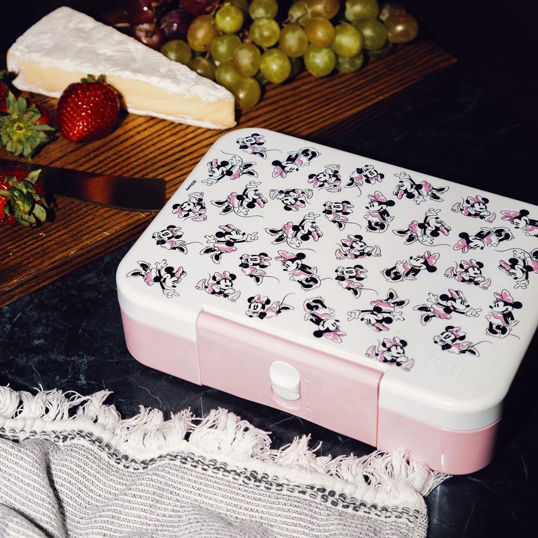 Minnie Style - Perfect for meal prepping or mid-day snacking ✌️ Shop the @shopsimplemodern Minnie Bento Box via link in bio!