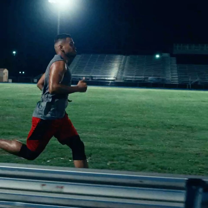 Gillette - Get up every day and be ready to run, because #EveryDayIsGameday