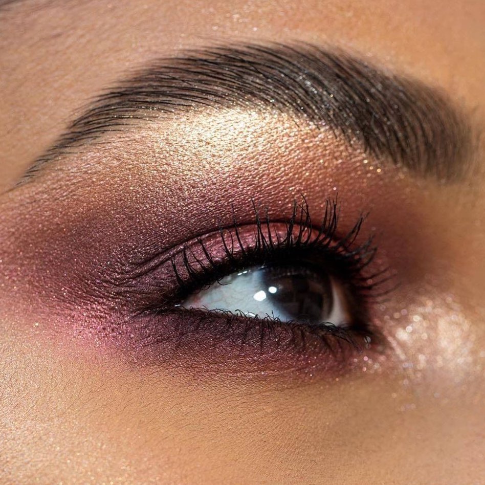 Maybelline New York - Summer eye look goals!🔥 We can’t get enough of this bronzey look by @yannrebelo🇫🇷 on @amandineyk. Here he uses our #burbgundybar palette, #lashsensational mascara & #tattooliner...