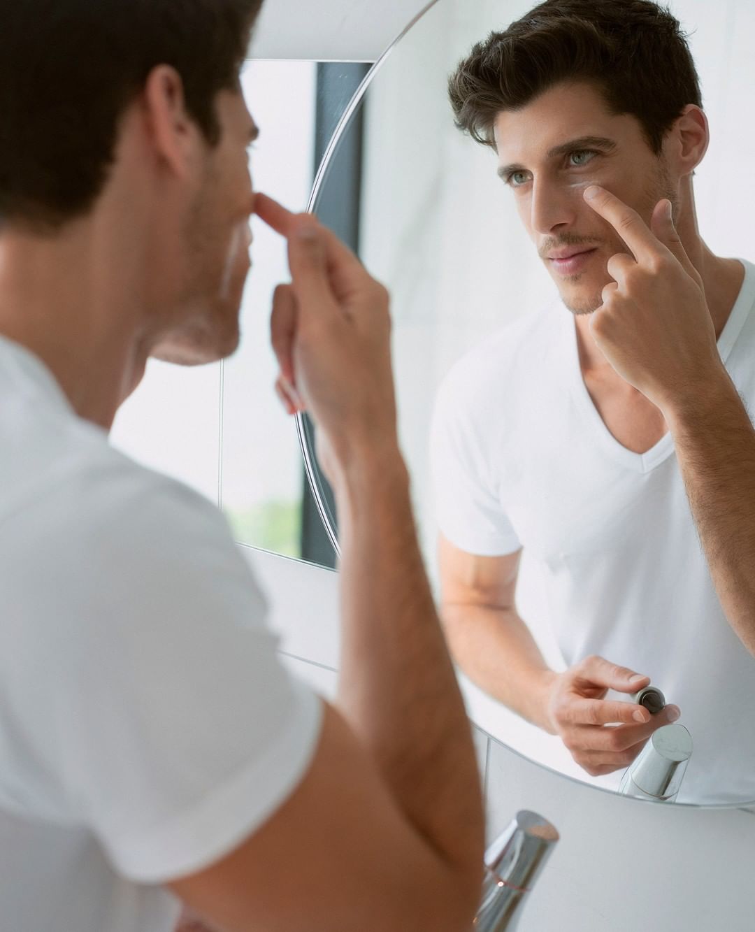 AHAVA - Did you know that we make a line for men, too? This Father's Day, give the guy in your life the gift of skincare designed with care, especially for him. Take 30% off of our men's gift sets wit...