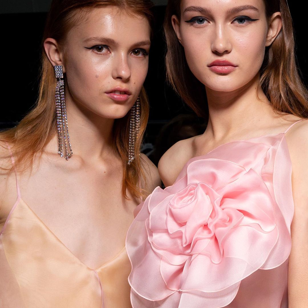 Blumarine - The soft color palette of #BlumarineSS20 collection intensifies the femininity of the silhouettes and the sensuous fluidity of their glamorous allure.
#Blumarine #SS20