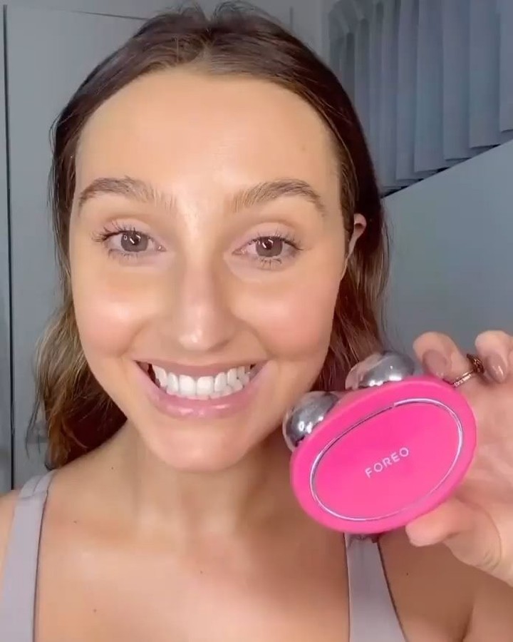 FOREO - Level up with BEAR just like @carladysonmakeup 🙌: "I LOVE my facials, so this at-home microcurrent facial is perfect for me 🥰️. I applied the SERUM SERUM SERUM with BEAR as it helps tone the s...