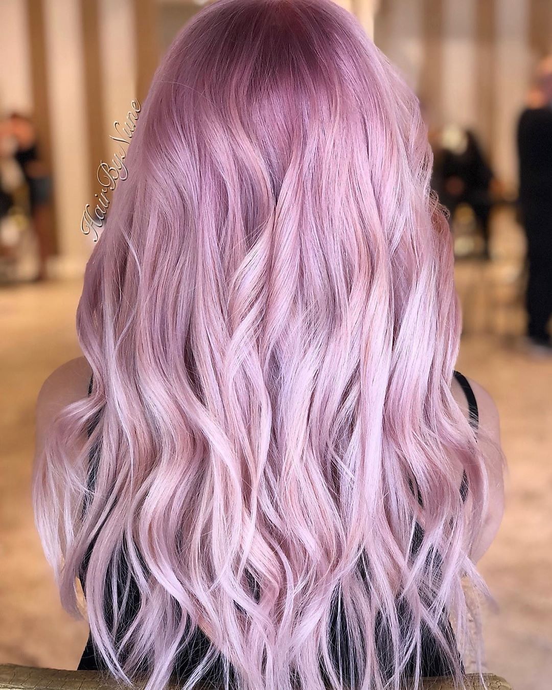 Schwarzkopf Professional - You're M E L T I N G our hearts 💕
*Formula* 👉 @hairbynune mixed up #IGORAVIBRANCE 0.89 + 0.99 + 0.88 + 0.77 for the most gorgeous pink!
#MOREVIBRANCE #haircolour #haircolor...