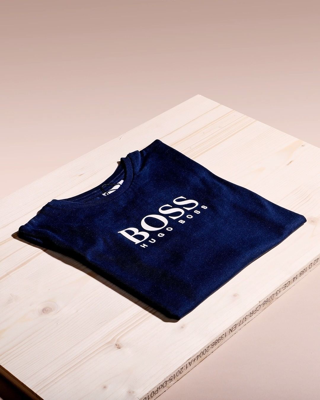 BAMBINIFASHION.COM - Stylish, classy and simply fabulous - this all is about the t-shirts from Hugo Boss! Discover the newest collection now! #hugobosskids #hugoboss #bambinifashion