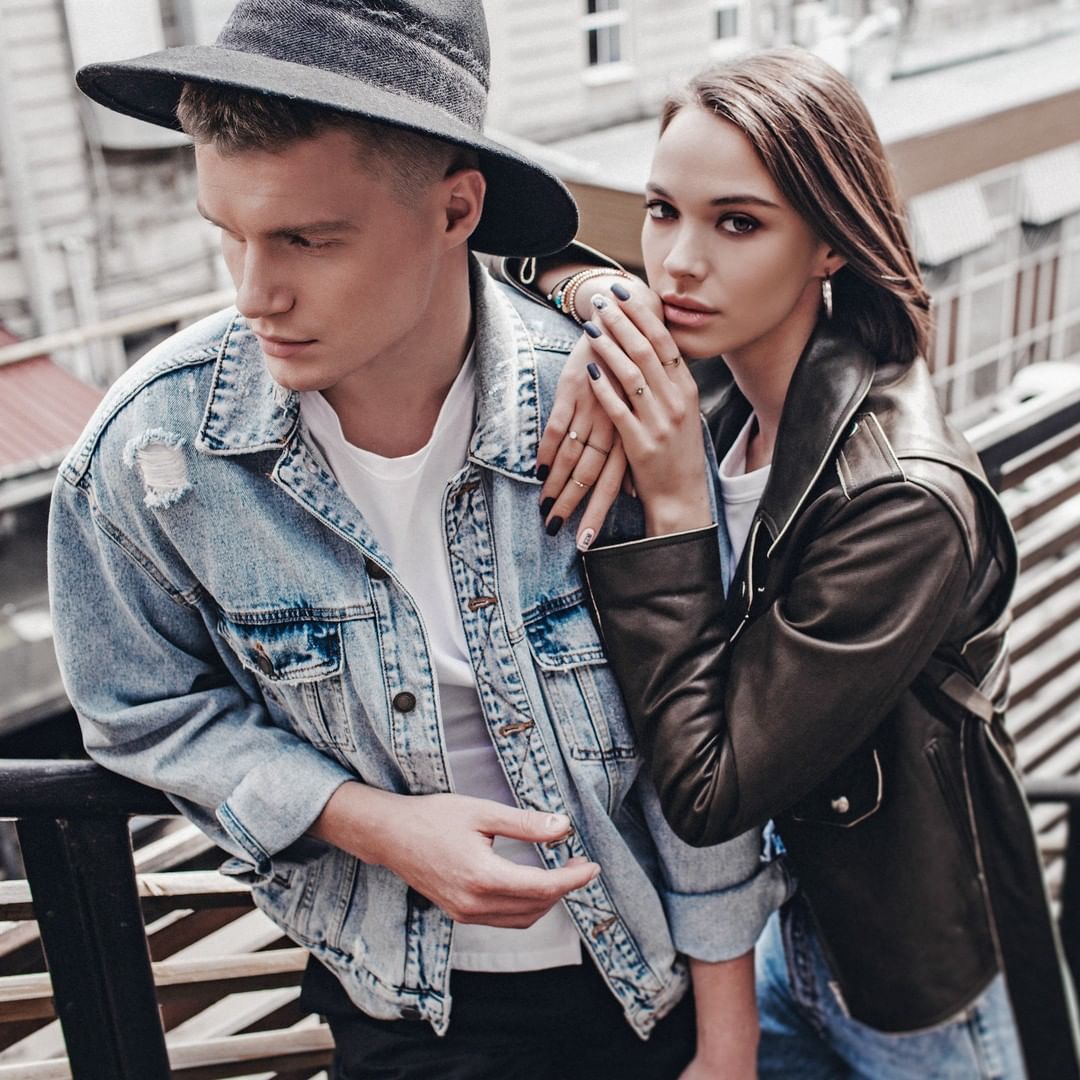 E.Mi Fashion World - Обсудим коллекцию #EMiLac_B_Urban? 🖤 Что тебя зацепило в ней больше всего? Выбирай один из  вариантов ответа или пиши собственный 👇👇👇
1️⃣ очень крутая палитра, все цвета трендовые...