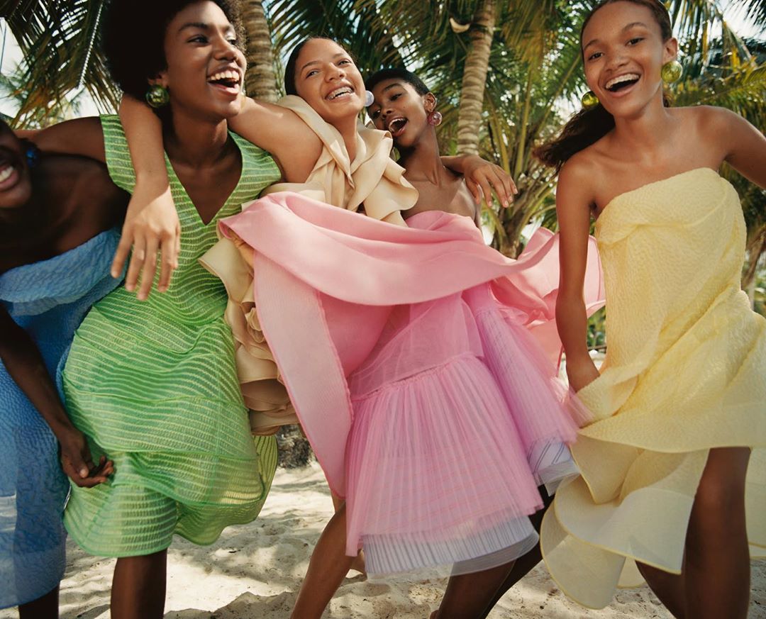 NINA RICCI - #FutureStartsNow
The power of optimism: time for a brighter future
Nina Ricci Spring-Summer 2020 collection documented by @nadineijewere in Santo Domingo