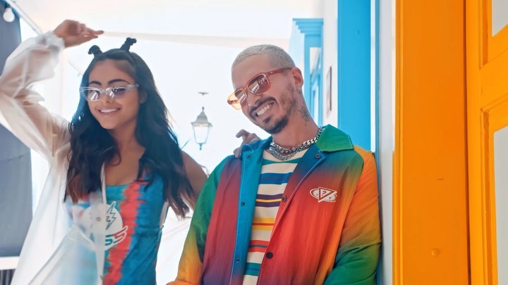 GUESS - @jbalvin teaches you how to add a little extra “sazon” to your life. #GuessxJBalvin ‘Colores’ collection available globally on 6.19 and a mini-doc is coming soon.