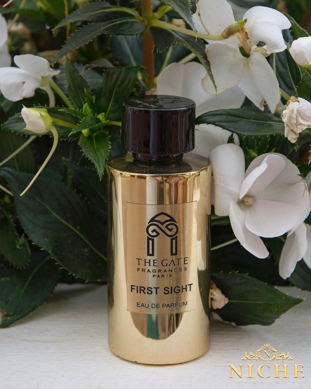 Thegateparis - FIRST SIGHT 
€205.00 
THE GATE OPENED. THE EYES MET. IT WAS LOVE AT FIRST SIGHT. 
FIRST SIGHT  is a woody floral perfume that celebrates a cocktail of citrus flowers, and warm musky bas...