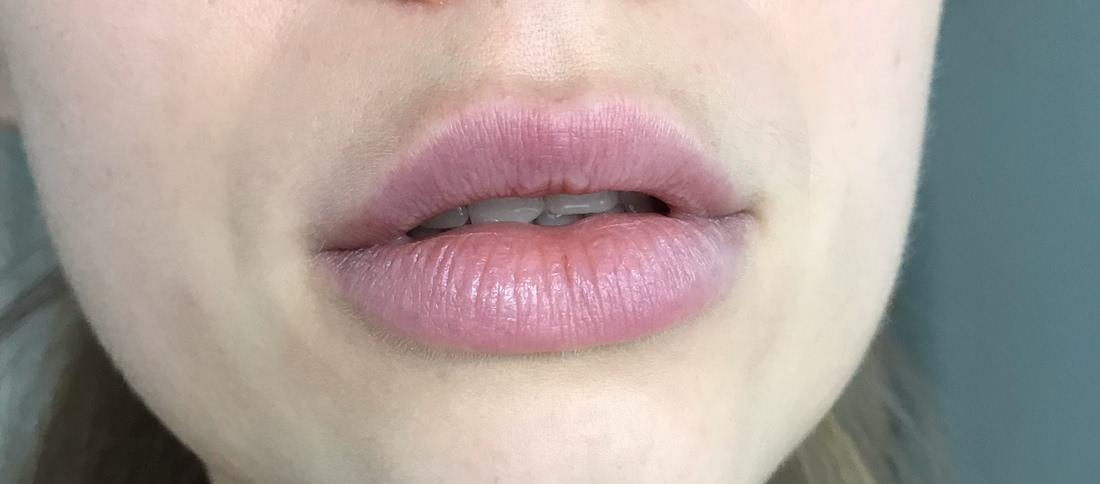 Красавица и так себе экземпляр. Nyx soft matte lip cream в оттенке Toulouse 38 & Beijing 64