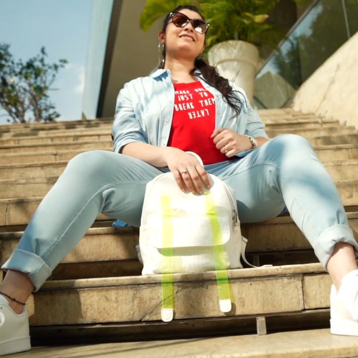 Lifestyle Stores - Cool, casual and comfortable - light-washed skinny jeans and a typographic tee from Nexus, available at Lifestyle!
.
Tap on the video to SHOP NOW or visit your nearest Lifestyle Sto...