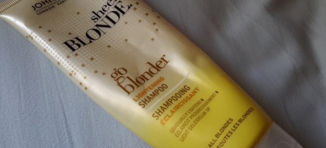 Осветляющий шампунь John Frieda Sheer Blonde Go Blonder для натуральных, мелированных и окрашенных волос фото