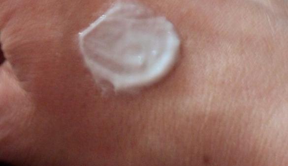 Пилинг для лица Белита-Витэкс Лактоактивный микропилинг с люмисферами Совершенная Фарфоровая кожа фото