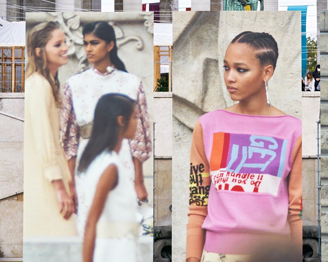 Chloé - From the terrace of the Palais de Tokyo, a larger-than-life, physical and digital finale for @NRamsayLevi’s #CHLOEss21 collection, #ASeasonInHope

#CHLOEgirls
#CHLOE
#pfw