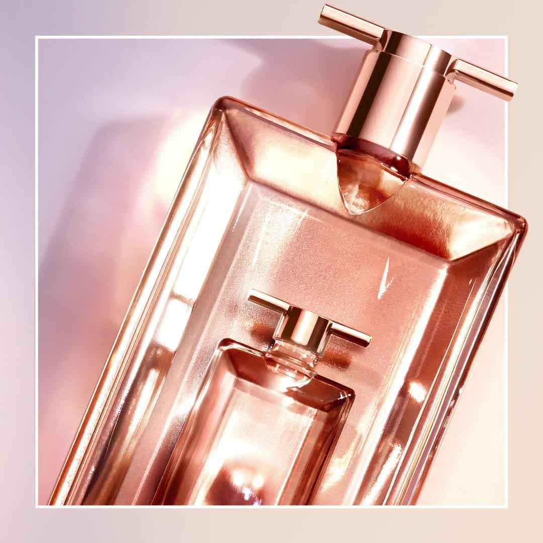 Lancôme Official - Idôle L’Intense’s captivating scent is encased in a seductively reflective bottle of endless possibilities. A strong version with an incandescent heart. Let this new burning flame l...