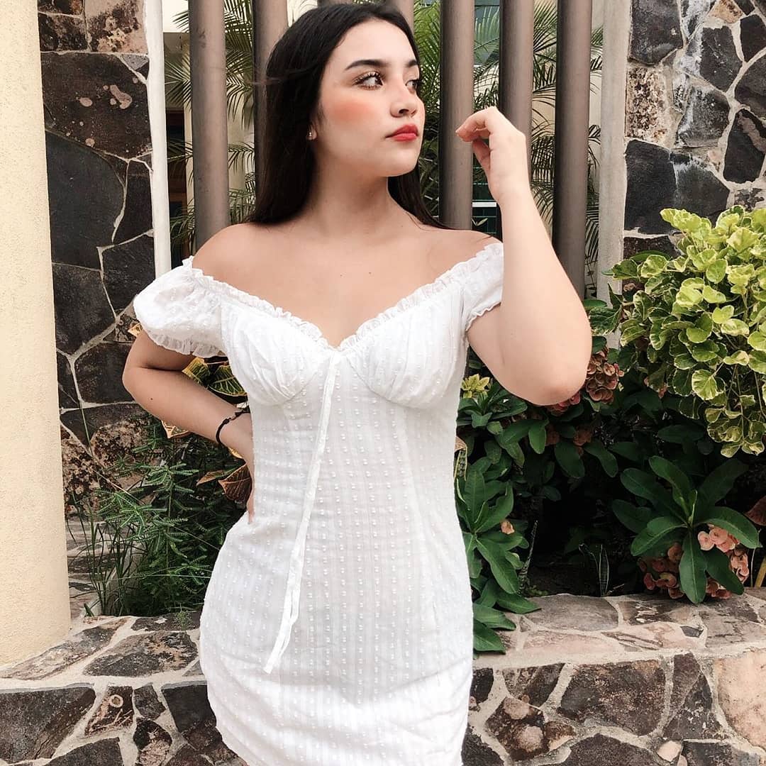 SHEIN.COM - Living a good life full of good vibes. 👒 @ybnfabiola

Shop Item #: 1093570

#SHEIN #SHEINgals #SHEINstyle #SHEINss2020 #SHEINsummer #dress