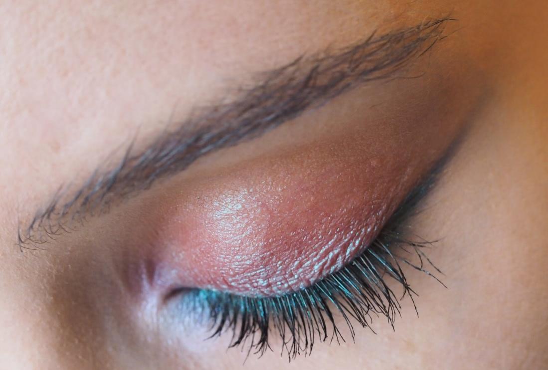 Палетка теней Too Faced Life's a Festival29 32eb79_lbox.jpg