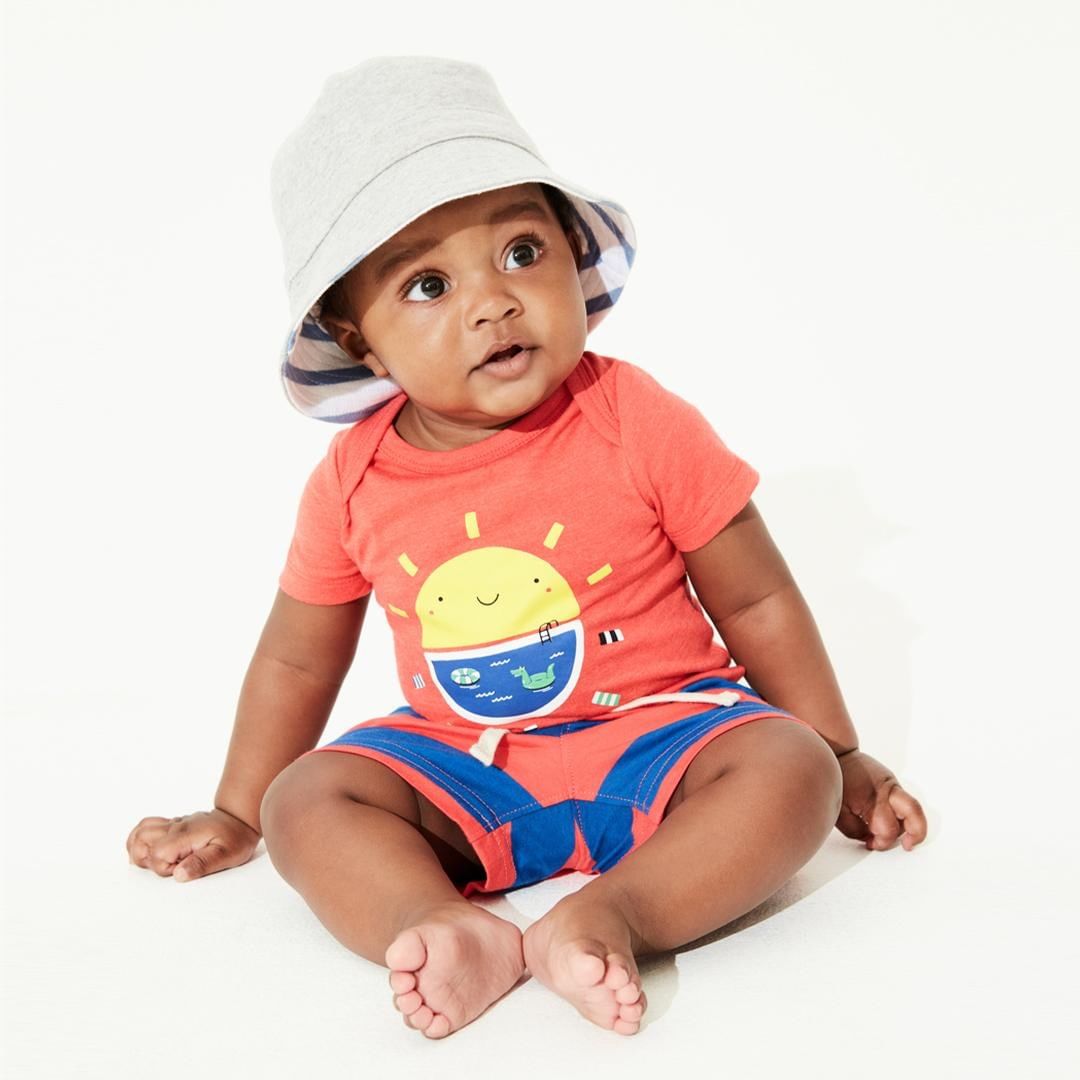Gap Middle East - Fun, easy-dressing styles for your little ones ☀️ Shop our latest staycation looks including bodysuits and shorts.