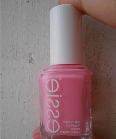 Лак Essie Need a Vacation №19 - Barbie Girl на каникулах - rezension