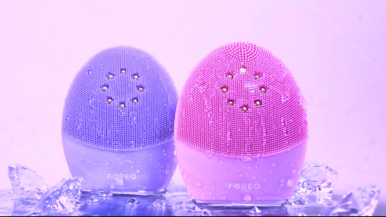 Meet FOREO LUNA 3 plus - facial cleansing device that does it all