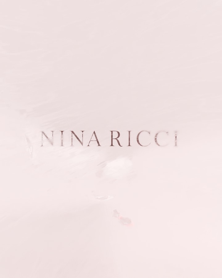 NINA RICCI - Enter Nina ROSE bubble 
Video by @servicesgeneraux