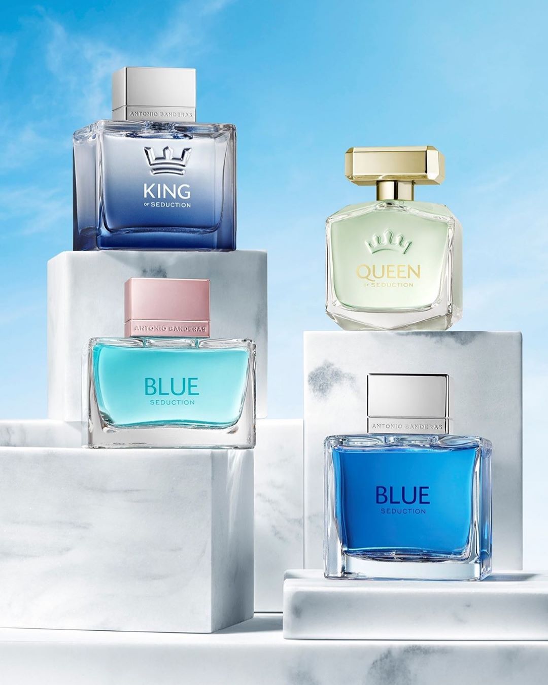 Antonio Banderas - Los seductores más refrescantes de este verano.

The most refreshing seducers of this summer

L  I  N  K  I  N  B  I  O

#AntonioBanderasPerfumes