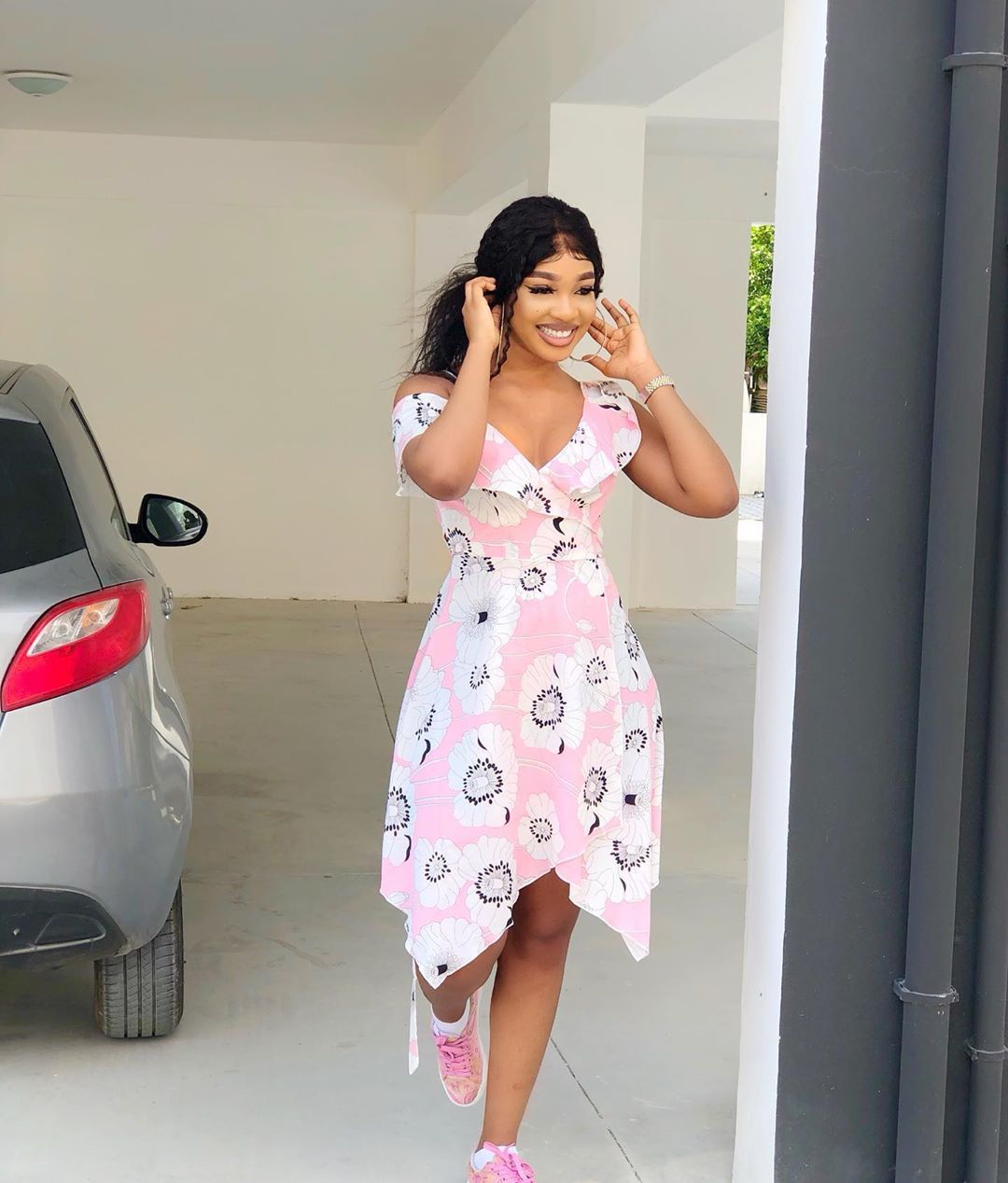 Dresslily - 💕What are your favorite things about summer?⁣
We just love to wear cute dresses!!⁣
👉Shop in our bio link!⁣
💕Search: "Flower Print Flounce Handkerchief Wrap Dress"⁣
Pict credit @alfredmoren...