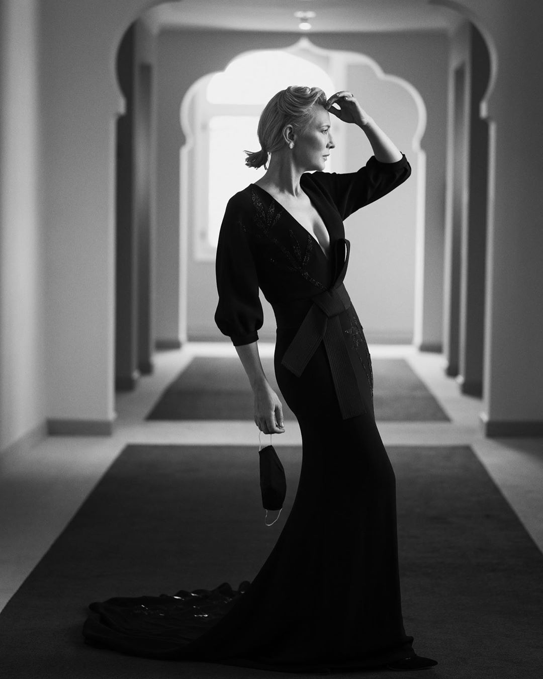 Armani beauty - Behind the scenes at the Venice Film Festival with @gregwilliamsphotography

Eternally elegant Cate Blanchett in a full Armani look at the 77th Venice International Film Festival. 

#A...