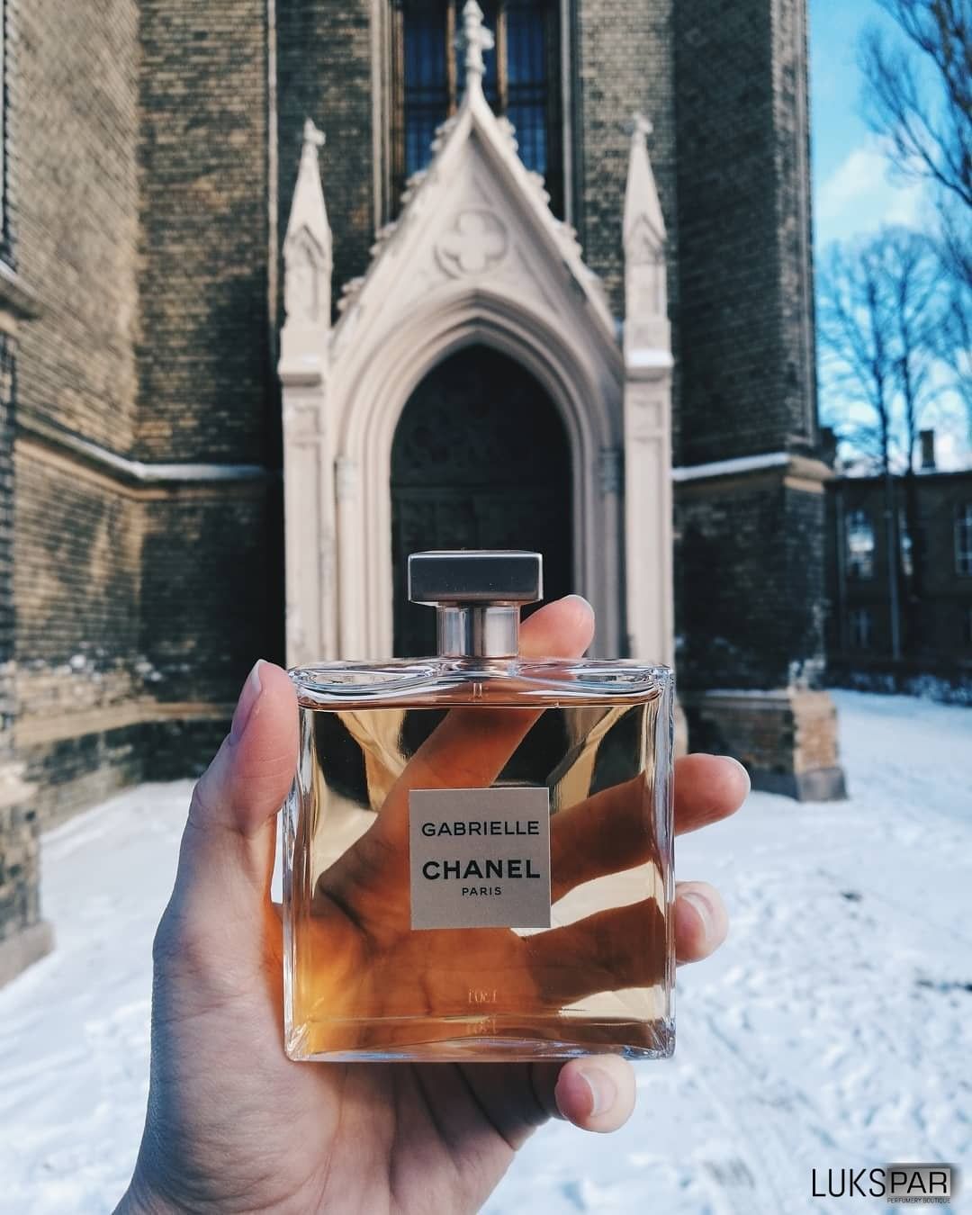 7/24 Perfumes - Shop from our selections of CHANEL's Coco perfume. This timeless fragrance adds luxurious depth to any look.
تسوق من مجموعة عطور كوكو شانيل الرائعة التي تعطيك شعور الفخامة اللامنتهية
h...