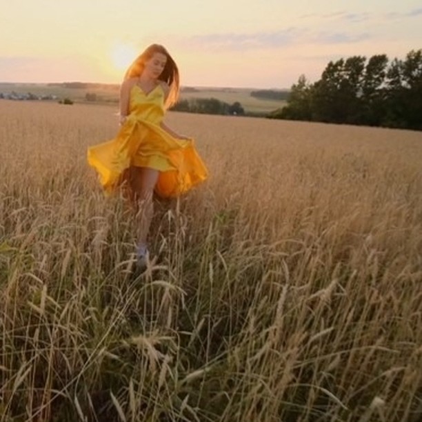 Corine de Farme France - La nature est notre source éternelle d’évasion et d’inspiration et nous puisons en elle tous ses bienfaits pour enrichir nos produits de soin. 
C’est pourquoi minimiser notre...