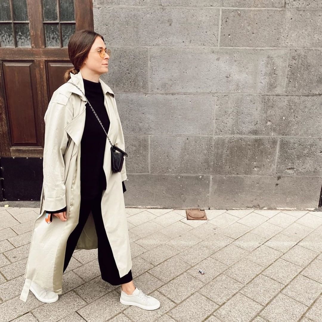 Marc Aurel - The beautiful @patriciawirschke wears our lovely culotte of flowing material. 
We are proud that such a powerful woman and mother wears our brand! 
.
.
#marcaurelfashion #marcaurel #fashi...