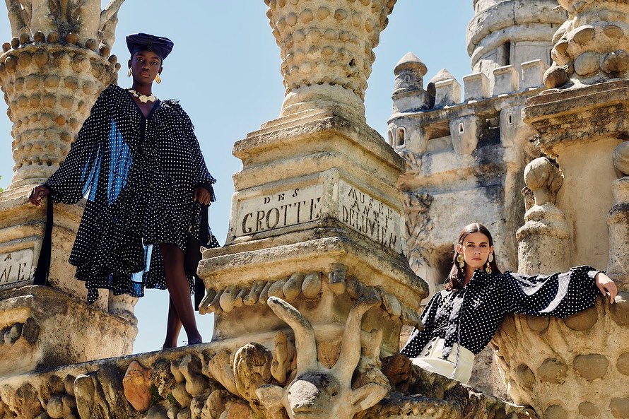 LANVIN - For #LanvinSS21, Creative Director @brunosialelli initiates a dialogue between the real and the imaginary, just as the clothes themselves are an interplay of masculine and feminine, for him a...