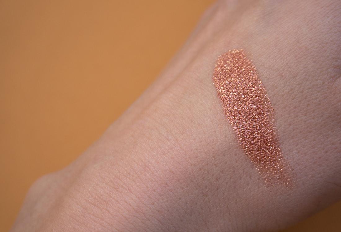 Кремовые тени Hourglass Scattered light glitter eyeshadow в оттенке Blaze - отзыв6 7f122a_lbox.jpg