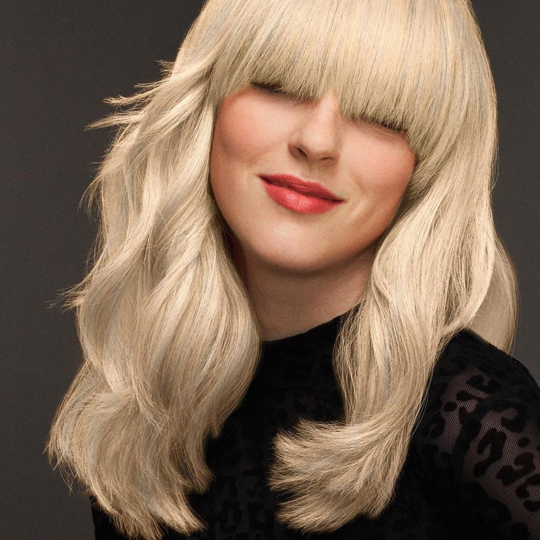 Syoss - Letting y'all catch this extra cool summer hair 👏🏽 ✨ #getsyossed
.
.
.
#summerhair #newhairnewme #ultrablonde #platinumblonde #ashyblonde #lightblonde #blonde #fringe #OleoIntense #CONFIDENTto...