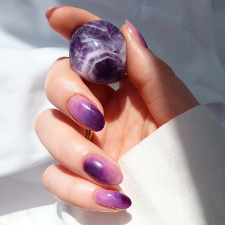 The Label Life - #TheLabelManicure: An amethyst-inspired manicure to beat the Monday blues? Our spirits are lifted already. 

Picture courtesy: @frecklepusnails

#TheLabelLife #MondayMani #NailArt #Co...