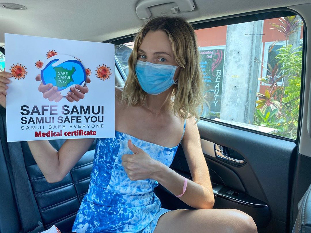 Valentina Zelyaeva - My taxi driver has this sign in his car 👍🏻 #safesamui2020