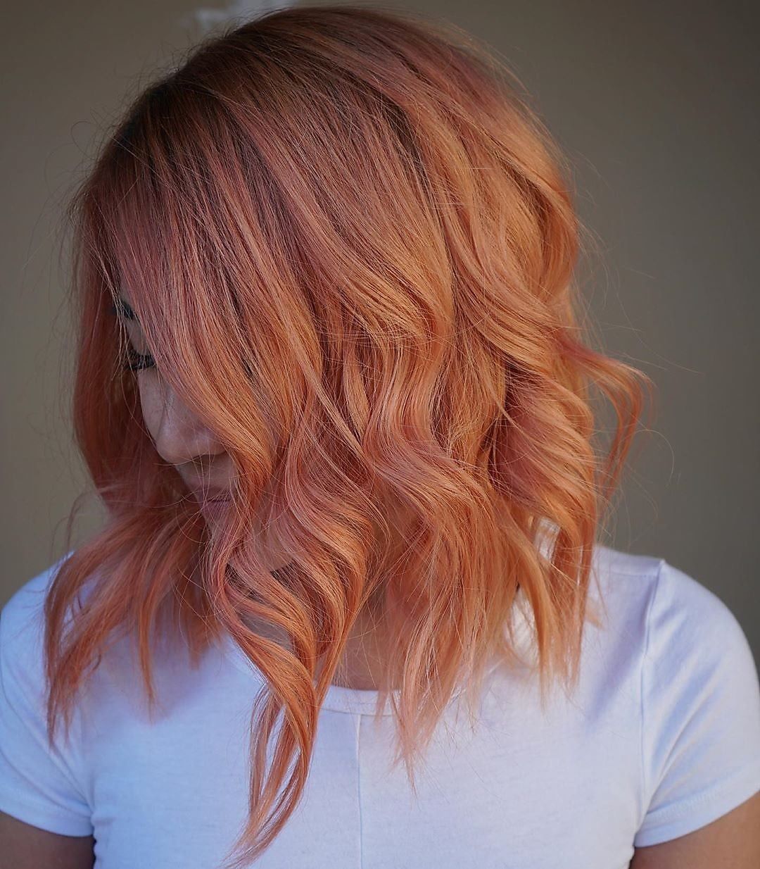 Schwarzkopf Professional - Hey peach! 🍑
*Formula* 👉 @shaynbrain with #IGORAVIBRANCE. Roots – 7-77 + 5-57. Ends – 9.5-18 + 9.5-17, all with 1.9% Activator Gel/Lotion.
#IGORA #MOREVIBRANCE #redhair #cop...