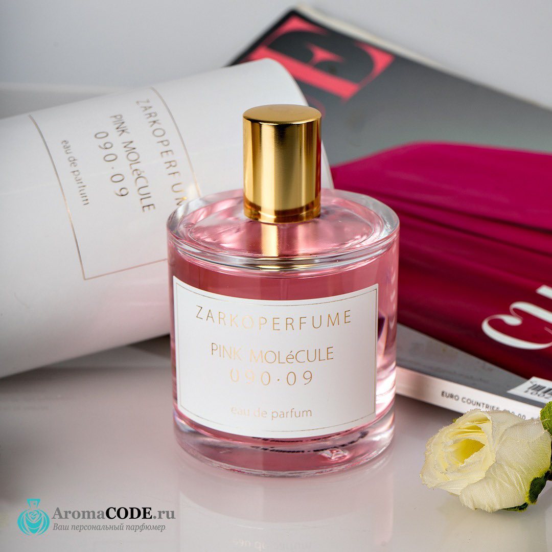 Ваш персональный парфюмер💎 - Zarkoperfume Pink MOLeCULE 090.09 – женская парфюмерная композиция от парфюмера Zarko Ahlmann Pavlov. Вышла в свет в 2014 году в Дании.
⠀
Фруктово-цветочный аромат, кото...