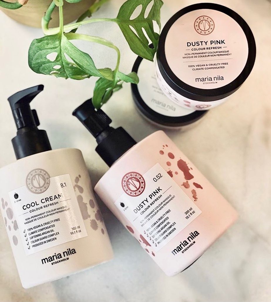 Maria Nila Stockholm - Our 100% Vegan and Cruelty free Colour Refresh is a fun, conscious and playful way to refresh you hair between salon visits or a fun and easy way to try a new colour. Last 4-10...