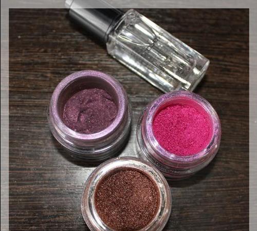 Three men in a boat... Inglot AMC Pure Pigment Eye Shadow in shades 51 and 34, Inglot Body pigment powder pearl 212 - review