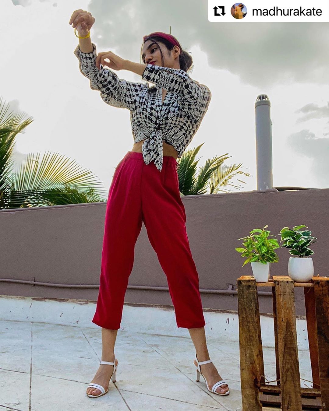 AJIO. com - “I like edgy and chic pieces that complement my lively personality!” says @madhurakate . These AJIO trousers are a perfect match in that case.
.
.
Shop the season’s best at 40-70% off on A...