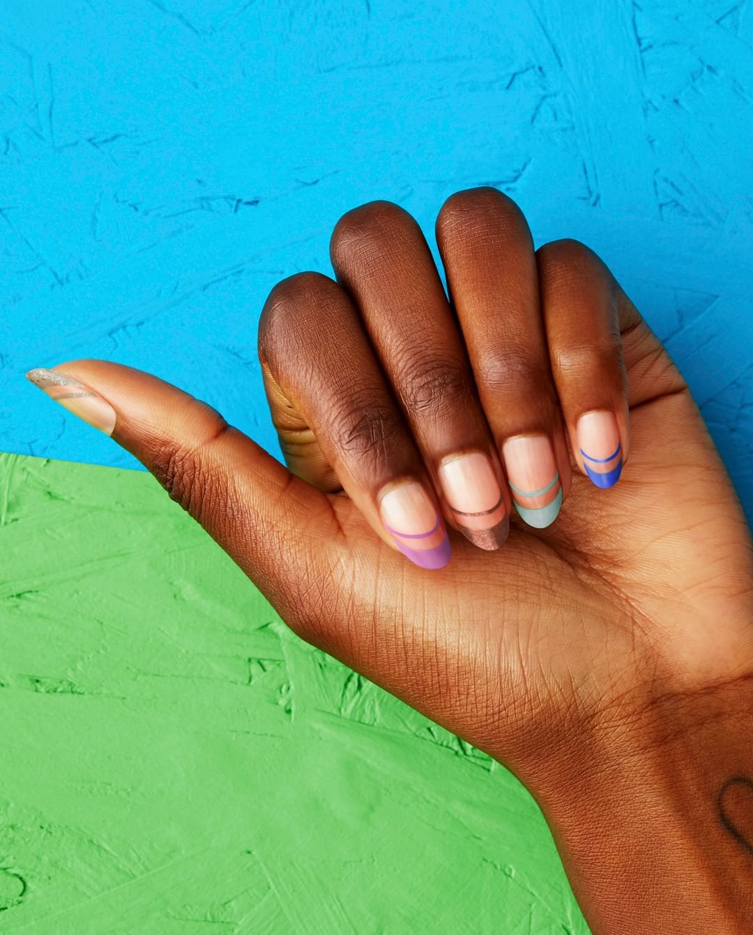 Sally Hansen - This new French with our Mermaid Vibes shades is straight 🔥, that’s for shore 🌊🏖. Are you guys sick of the puns yet? 😉
