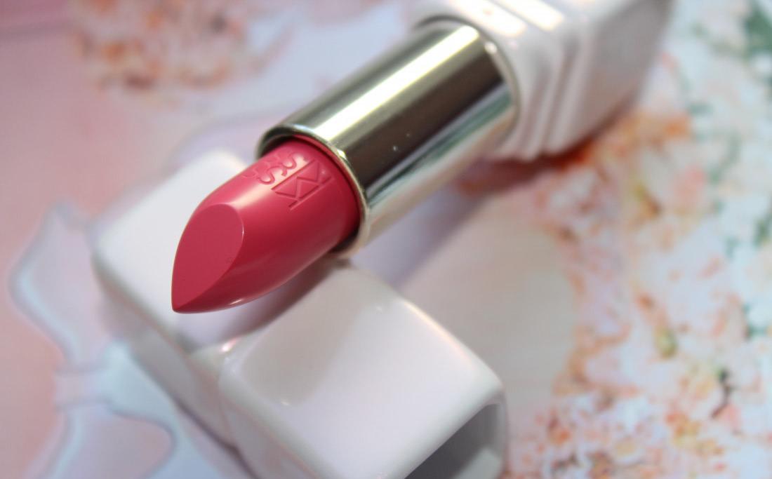 Guerlain Kiss Kiss Le rouge Cream Galbant - 565 (Blossom Glow) - отзыв5 Guerlain Kiss Kiss Le rouge Cream Galbant - 565 (Blossom Glow)