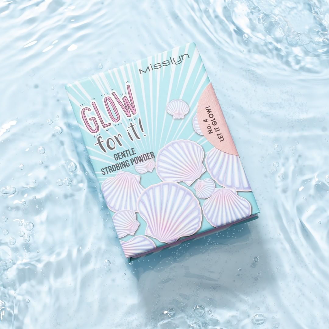 MISSLYN - Our 'Glow for it! Gentle Strobing Powder' is a pure beauty inside and out! ✨⠀⠀⠀⠀⠀⠀⠀⠀⠀
⠀⠀⠀⠀⠀⠀⠀⠀⠀
#misslyn #misslyncosmetics #popupyourmakeup #summervibes #highlighter #strobingpowder #summerm...