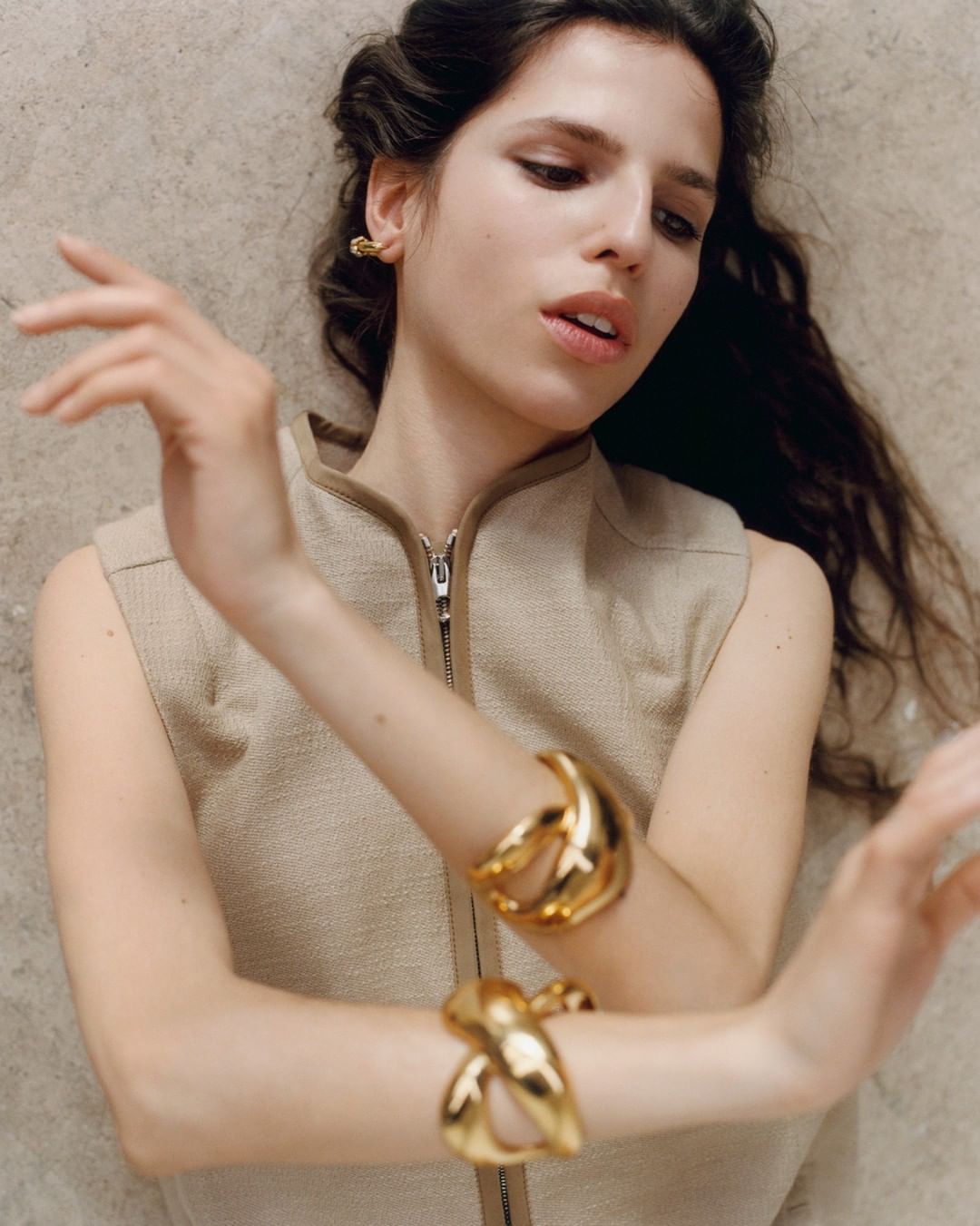 Chloé - Bring dynamism to your look with striking, sculptural accents

Shop jewellery from the #CHLOEhighsummer20 collection in boutiques and on chloe.com

#CHLOEgirls
#CHLOE