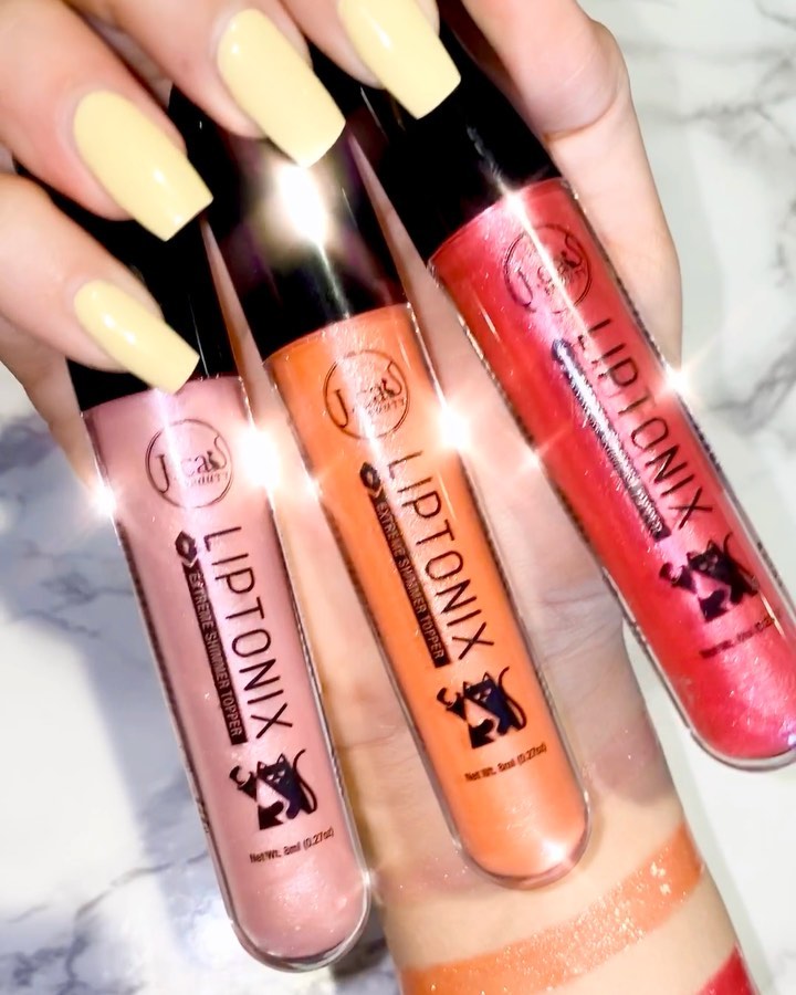 J. Cat Beauty - Liptonix Extreme Shimmer Toppers offer ultra intense shine & shimmer without the heavy & sticky feeling😏 24 stunning shades available!✨
.
.
.
#jcat #jcatbeauty #liptonixextremeshimmert...