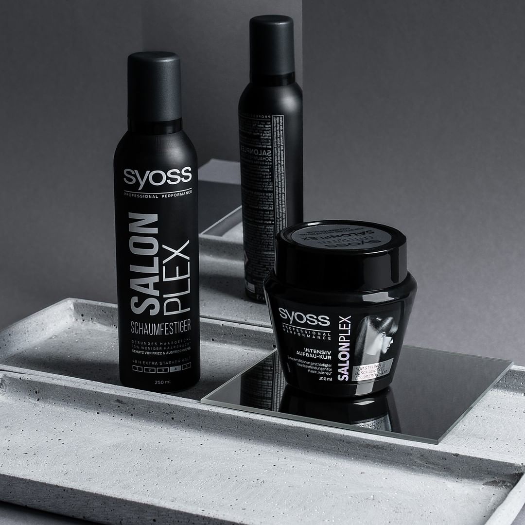 Syoss - Hands up #Syoss beauties 🙌🏼 if your hair has grown long during lockdown! #SyossBackToBusiness #CONFIDENTtogether
.
.
.
#longhair #brunette #MokkaBrown #coloration #permanentcoloration #haircol...