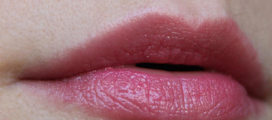 Отзыв. Осенние любимчики: Бальзам Avon Люкс. Нежность шелка Увлажняющий Natural tint (Роскошный нюд) и Rose Tint (Изысканный розовый)18 503cdd_lbox.jpg
